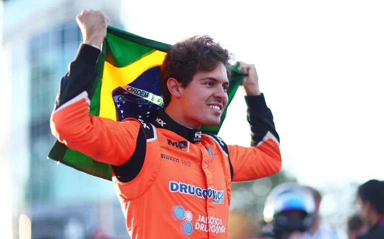 Brasileiro Felipe Drugovich conquista título antecipado da Fórmula 2