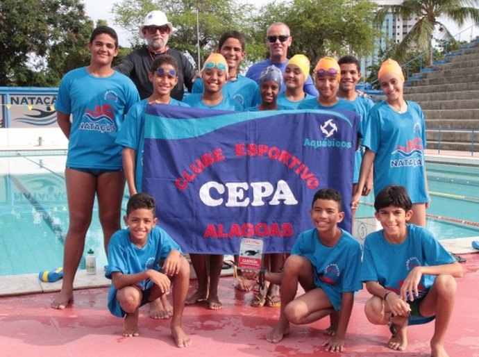 Equipe de natação do Cepa participa de Maratona Aquática na Pajuçara