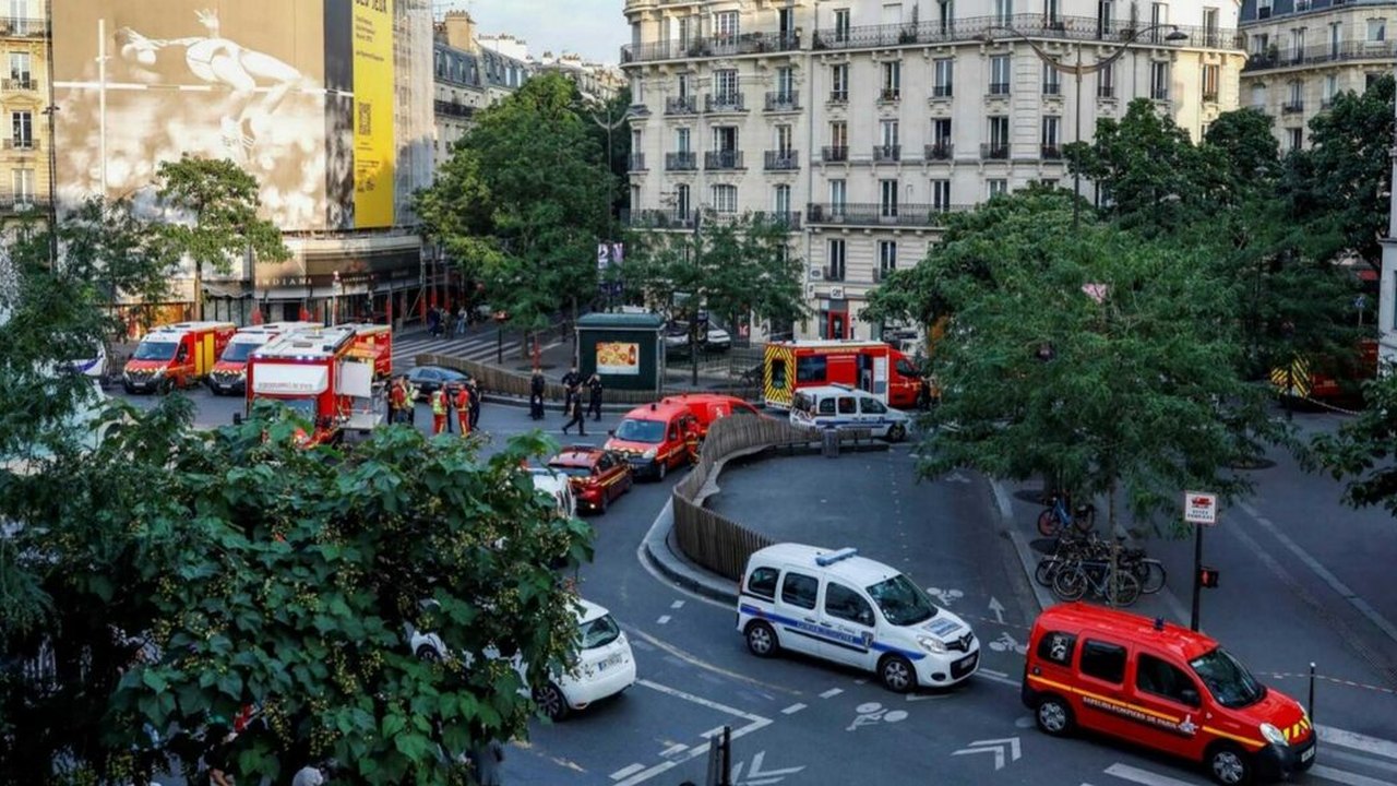 Motorista bêbado invade calçada de café em Paris, mata um cliente e deixa três em estado grave; veja vídeo