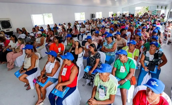 As produtoras rurais do Agreste de Alagoas lotam auditório para compartilhar experiências e adquirir conhecimentos sobre as atividades agrícolas