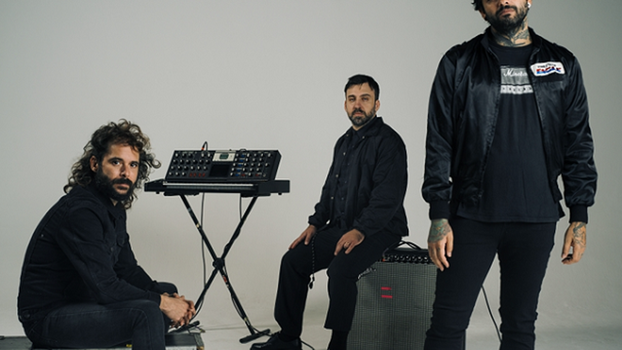Fresno sobe versão ao vivo para hit “Agora Deixa”
