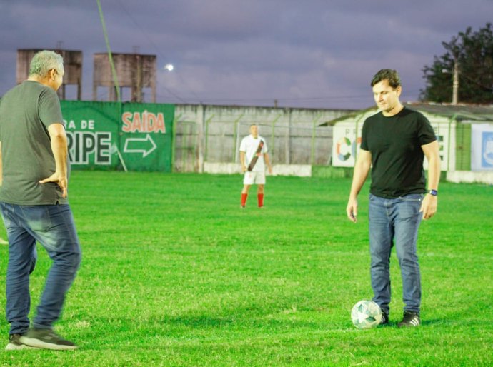 Prefeito Marcelo Beltrão participa da abertura da 1ª Copa Coruripe de Futebol 2023