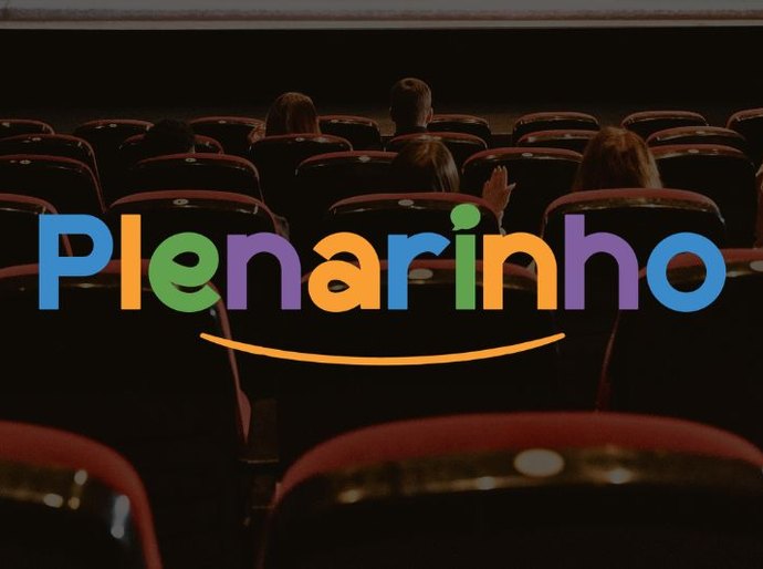 Câmara leva alunos de 30 escolas ao cinema para apresentar programa Plenarinho