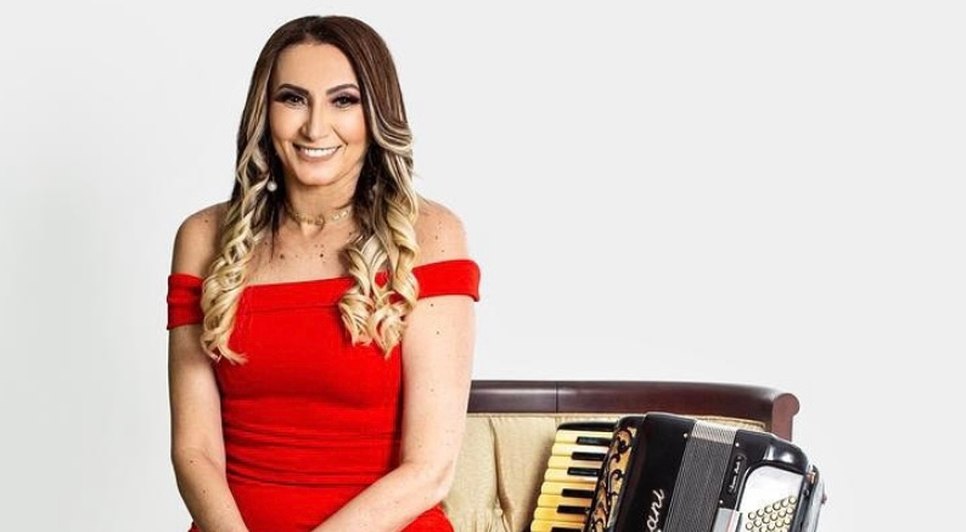 Cantora e compositora de forró Rita de Cássia morre aos 49 anos
