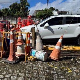 DMTT apreende cones e cavaletes utilizados indevidamente no São João