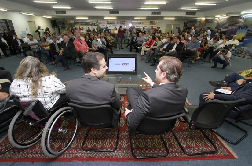 Governo de Alagoas discute demandas e novas perspectivas para o turismo