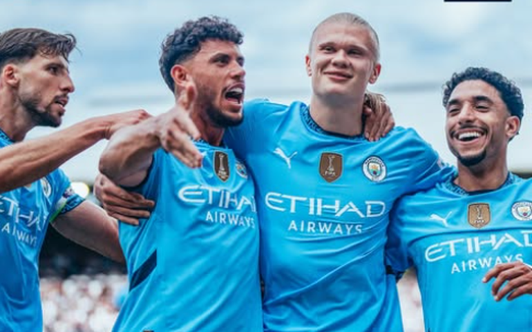 Manchester City e Chelsea vencem na última rodada do Inglês e se garantem na Liga dos Campeões