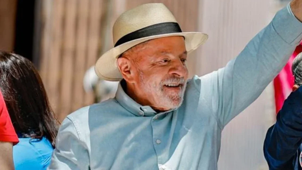 Lula edita MP com R$ 7,520 bi em novo crédito extra para subvenções a combustíveis