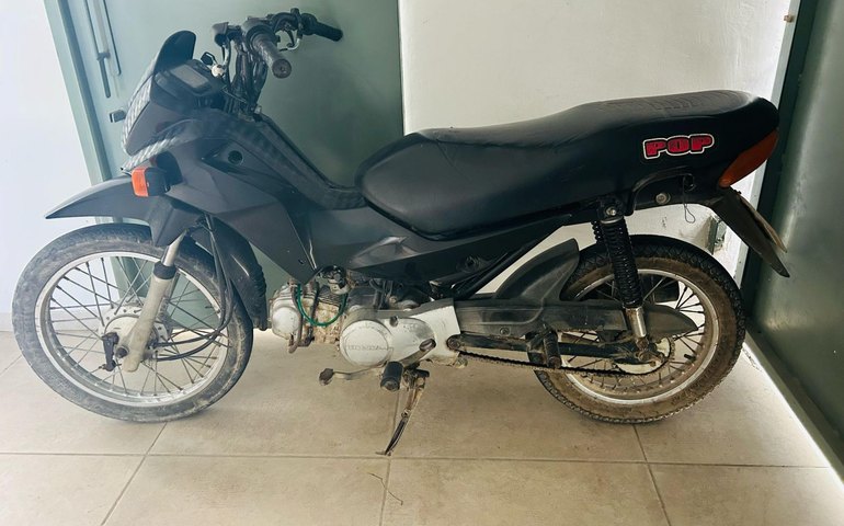 PC recupera, em Cacimbinhas, motocicleta roubada na cidade de Bom Conselho-PE