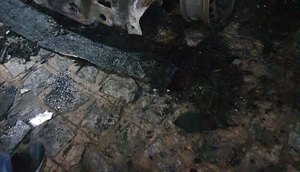 Carro de motorista de aplicativo pega fogo na Barra dos Coqueiros / Foto: Foto: Jornalista Prof.Everton Ferreira/Divulgação