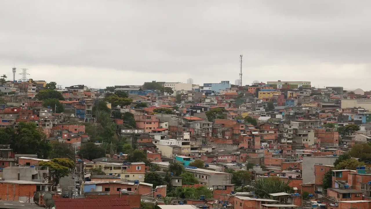 Prefeitura quer construir novas comportas em canal na Zona Sul