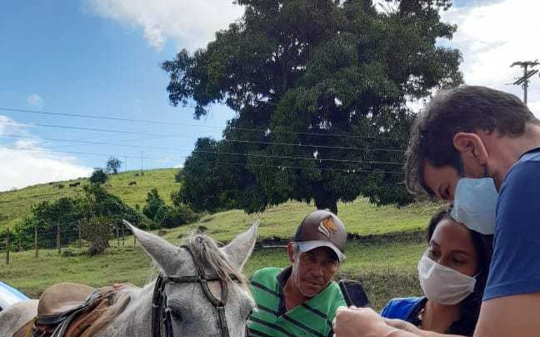 Trabalhos do curso de Medicina Veterinária são premiados em conferência