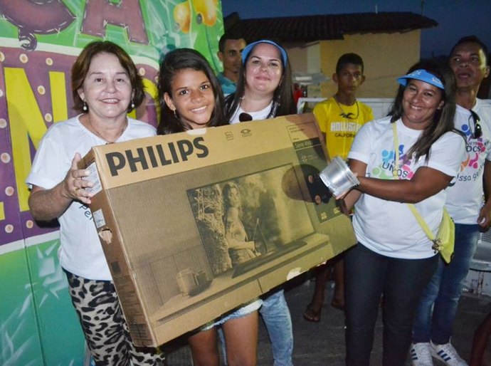 Prefeitura nos Bairros atende a população carente de Cajueiro