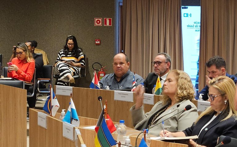 Sesau discute melhorias para a saúde pública de Alagoas durante agenda oficial em Brasília