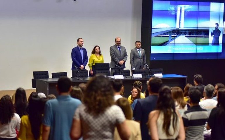 Especialistas destacam necessidade de atendimento individualizado para alunos com altas habilidades