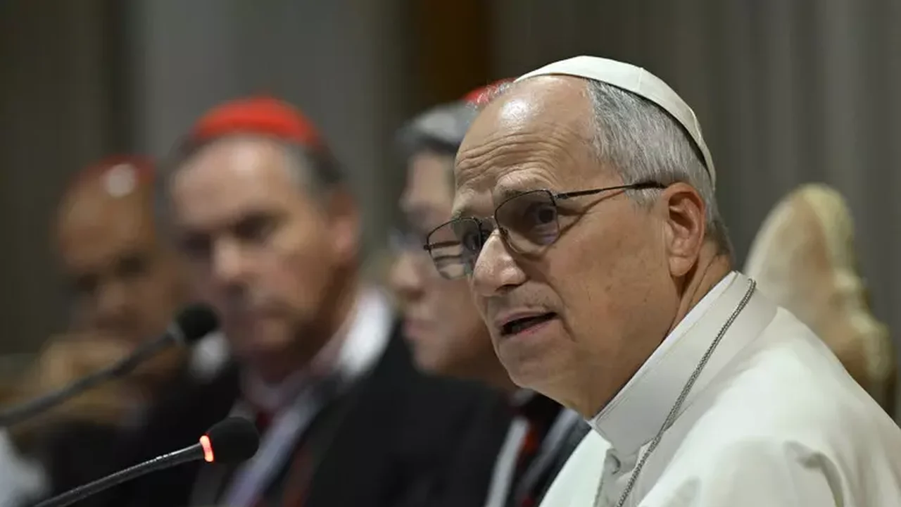 Vontade do povo venezuelano precisa ser respeitada, diz Papa