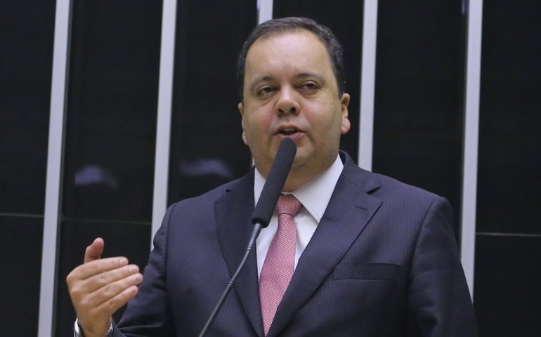 'Se tirar o nosso orçamento, a gente tira o deles', afirma líder do União Brasil