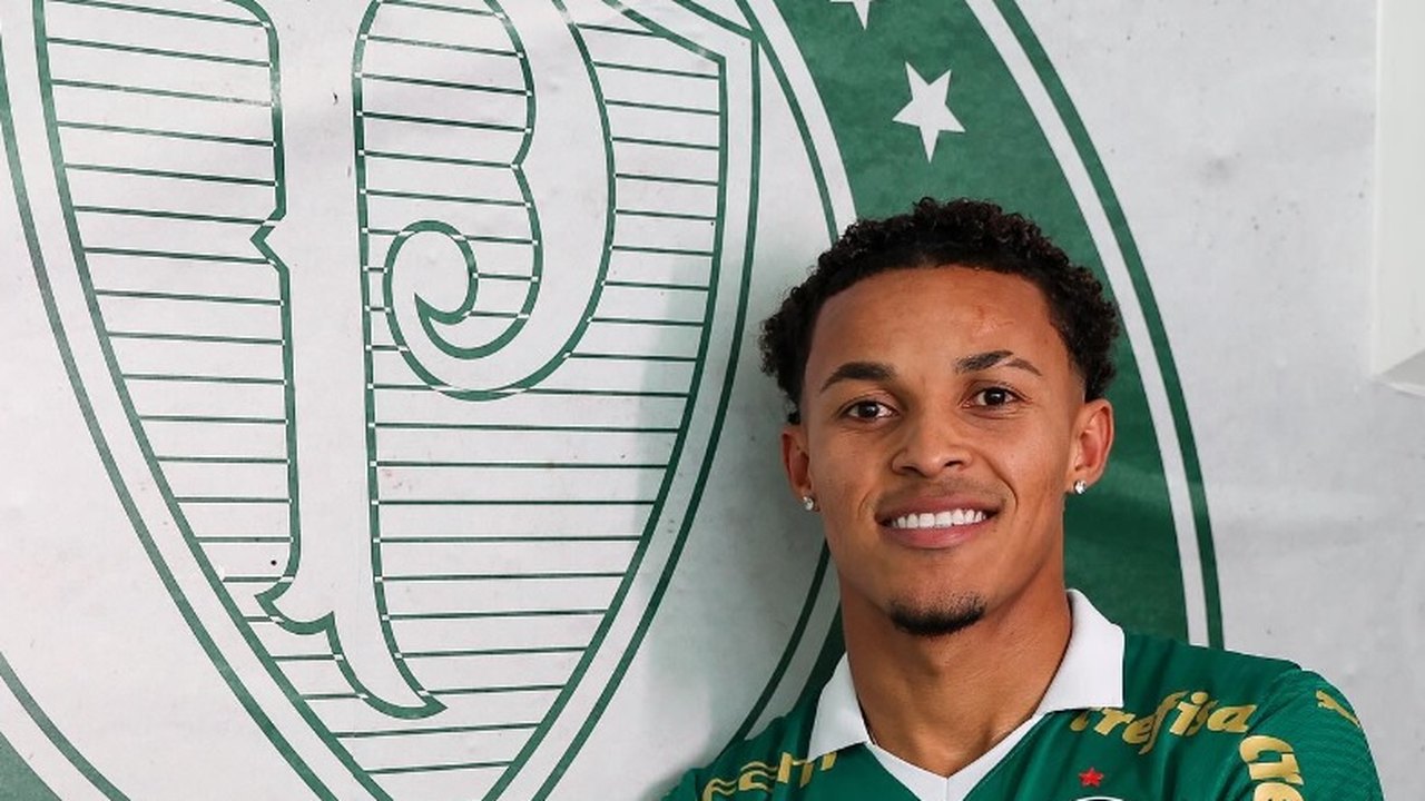 Lázaro veste camisa 17 do Palmeiras e prevê ano de muito sucesso: 'Sou obcecado em fazer gols'