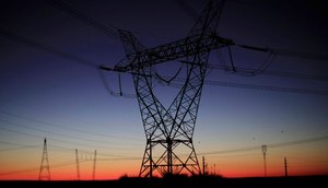 Apagão deixa cidades sem energia elétrica e sinal
