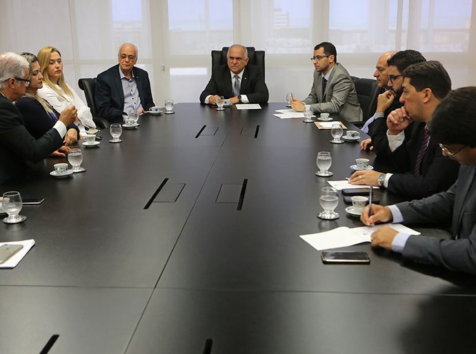 Presidente do TJ/AL garante melhorias para Turma Recursal de Maceió