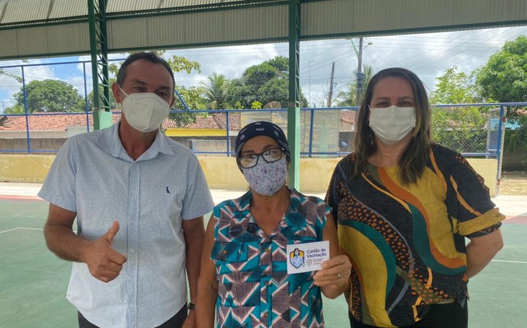 Prefeitura de Anadia realiza Dia D de vacinação contra a Covid-19