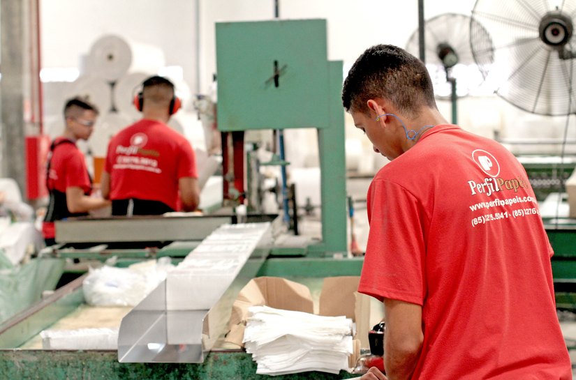 Nordeste registra maior queda do desemprego no Brasil em 2025