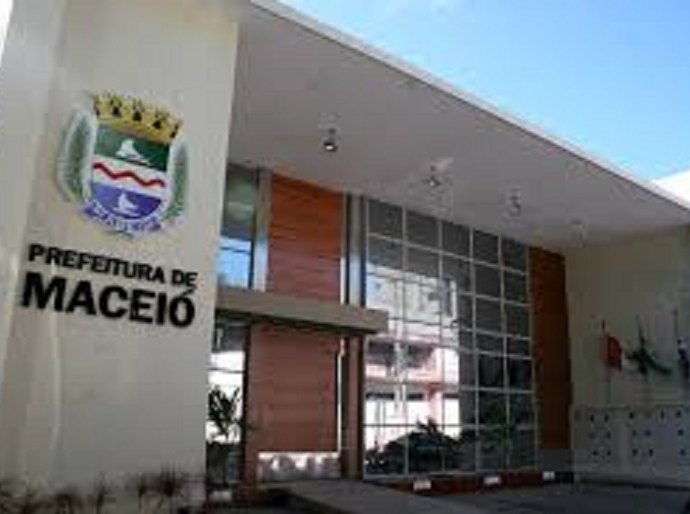 Prefeitura de Maceió e Marinha firmam termo de cooperação técnica