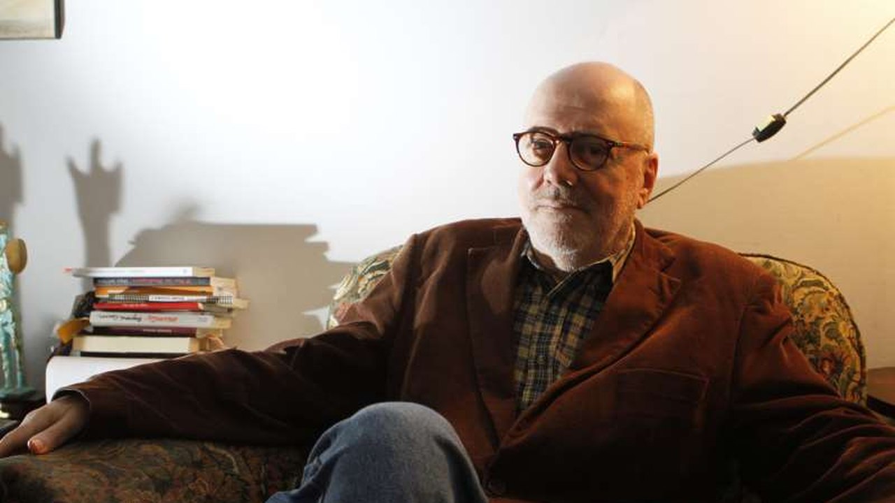 ‘João aos Pedaços’ retrata a complexa trajetória do escritor João Gilberto Noll