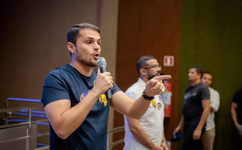 Alexandre Ayres recebe apoio dos profissionais da Enfermagem alagoana