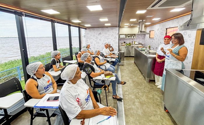 Cursos gastrômicos acontecem na Carreta-Escola do Senac