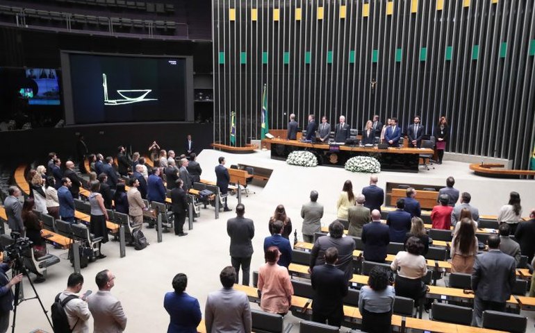 Comissão da Câmara vota redução da maioridade penal e amplia pressão sobre o governo na segurança pública