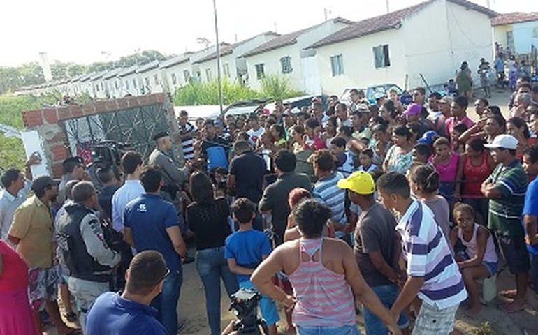 Centro de Gerenciamento de Crises da PM negocia mandado de reintegração de posse em Rio Largo