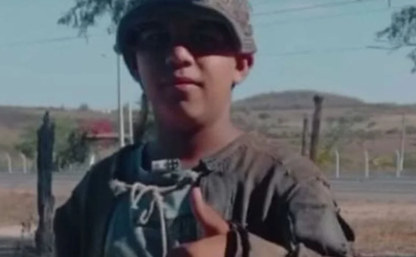 Adolescente de 14 anos morre após ser atingido por carro enquanto conduzia carro de boi em Inhapi
