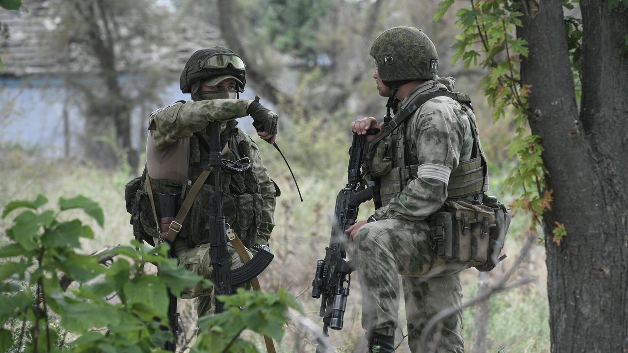 Soldados russos usavam tática das 'tocas de raposa' durante a libertação de Torskoe, diz militar