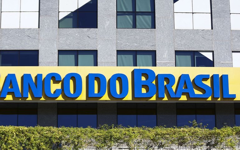 BB faz 20,1 milhões de atendimentos pelo WhatsApp até maio; alta é de de 47,2% em 1 ano