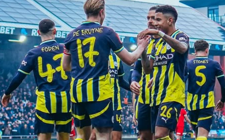 Manchester City leva susto, mas vira sobre time da 3ª divisão e avança na Copa da Inglaterra