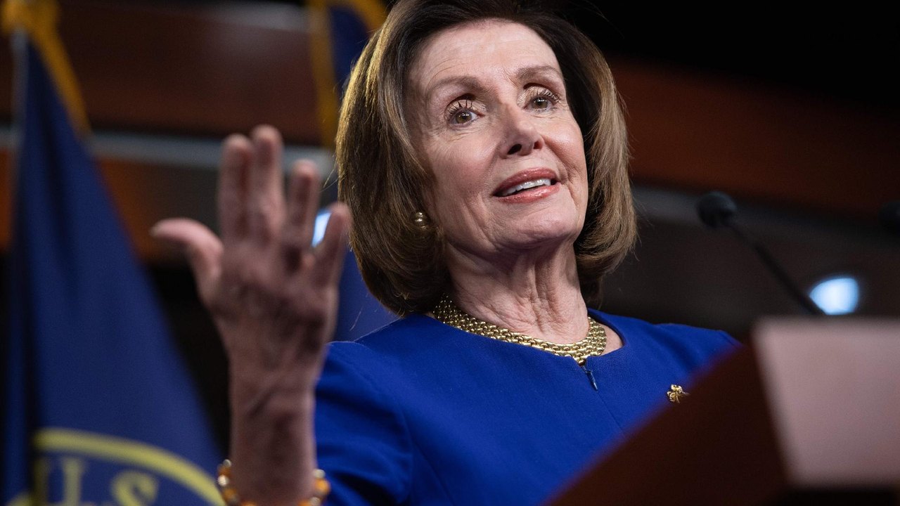 Lei de segurança da China fere autonomia de Hong Kong, diz Nancy Pelosi