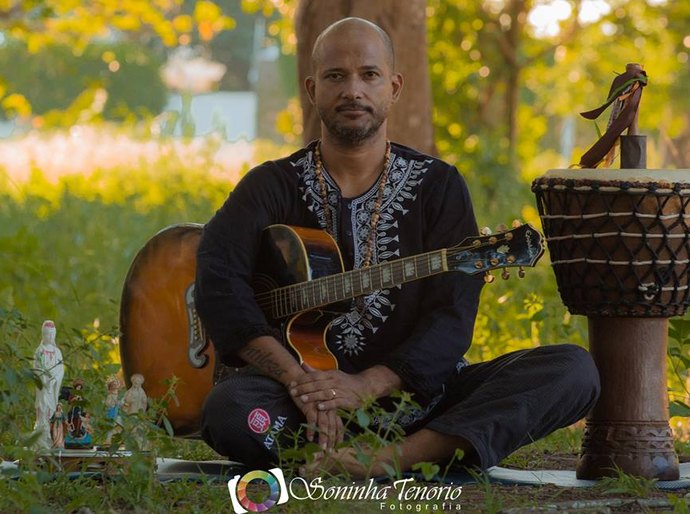 Tony Câmara, Elisa Lemos, Cai Dentro e Renata Peixoto se apresentam na Comedoria