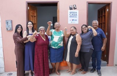 Prefeita Pauline Pereira realiza a entrega de mais quatro novas moradias em Luziápolis