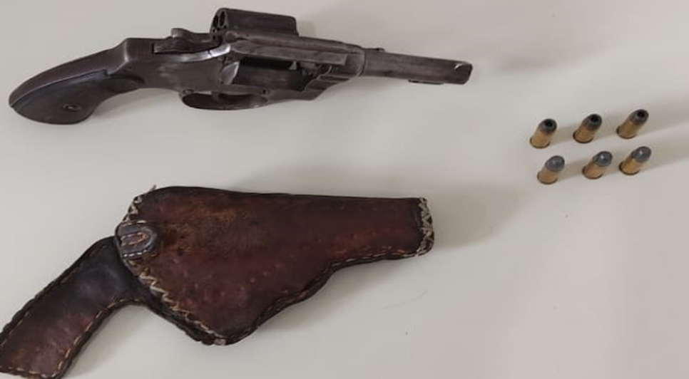 Ex-presidiário é preso por porte ilegal de arma de fogo no município de Carira / Foto: Foto: Polícia Civil/SE