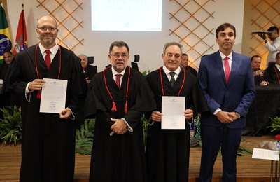 Humberto Pimentel e Péricles Gama tomam posse como procuradores de Justiça do MPAL