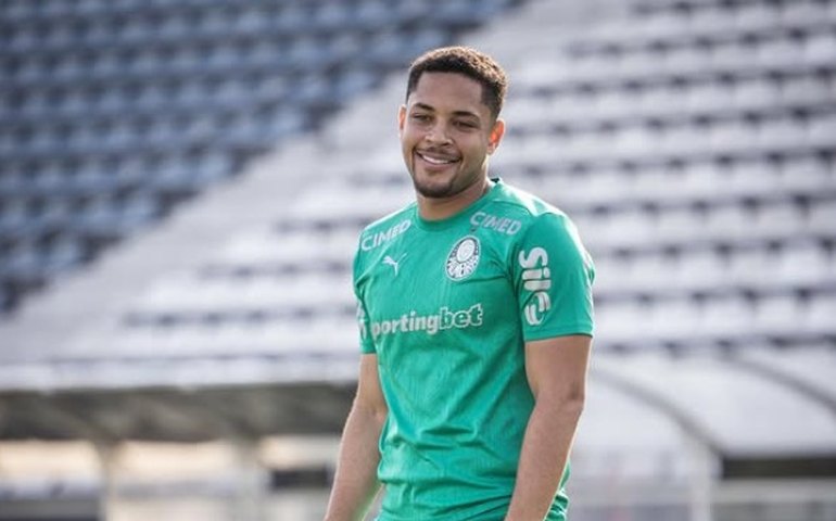 Vitor Roque lamenta vice-campeonato com o Palmeiras: 'Tínhamos tudo para conquistar'