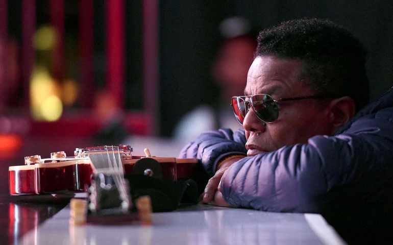 Empresário revela a causa da morte de Tito Jackson