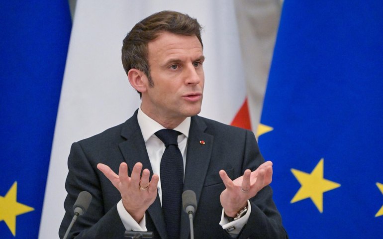 Macron defende reequilíbrio econômico entre União Europeia e China