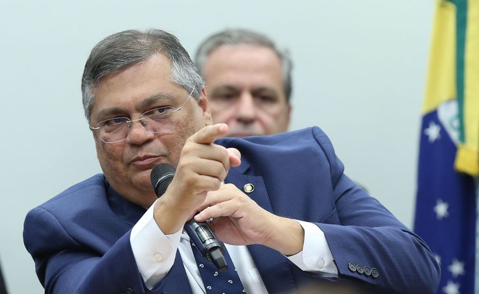 "Só teremos escolas seguras com regulação da internet", diz Dino