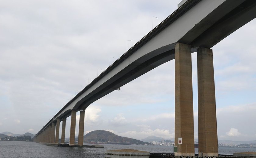 Exposição no RJ homenageia os 50 anos da Ponte Rio-Niteroi