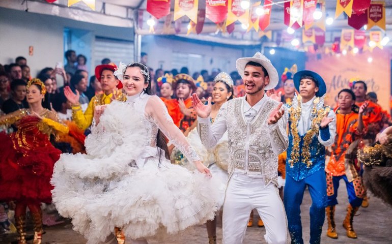 Arraiá Cavacultura celebra tradição junina com música, quadrilhas e forró