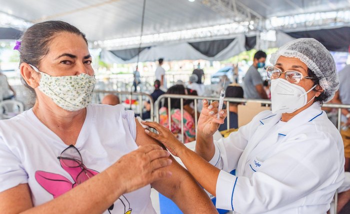 Vacinação completa contra o coronavírus chega a 59% da população vacinável no estado
