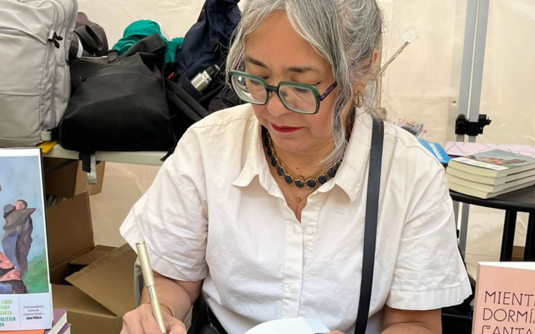 Crise na fronteira entre México e EUA é fruto do capitalismo do ódio, diz Cristina Rivera Garza