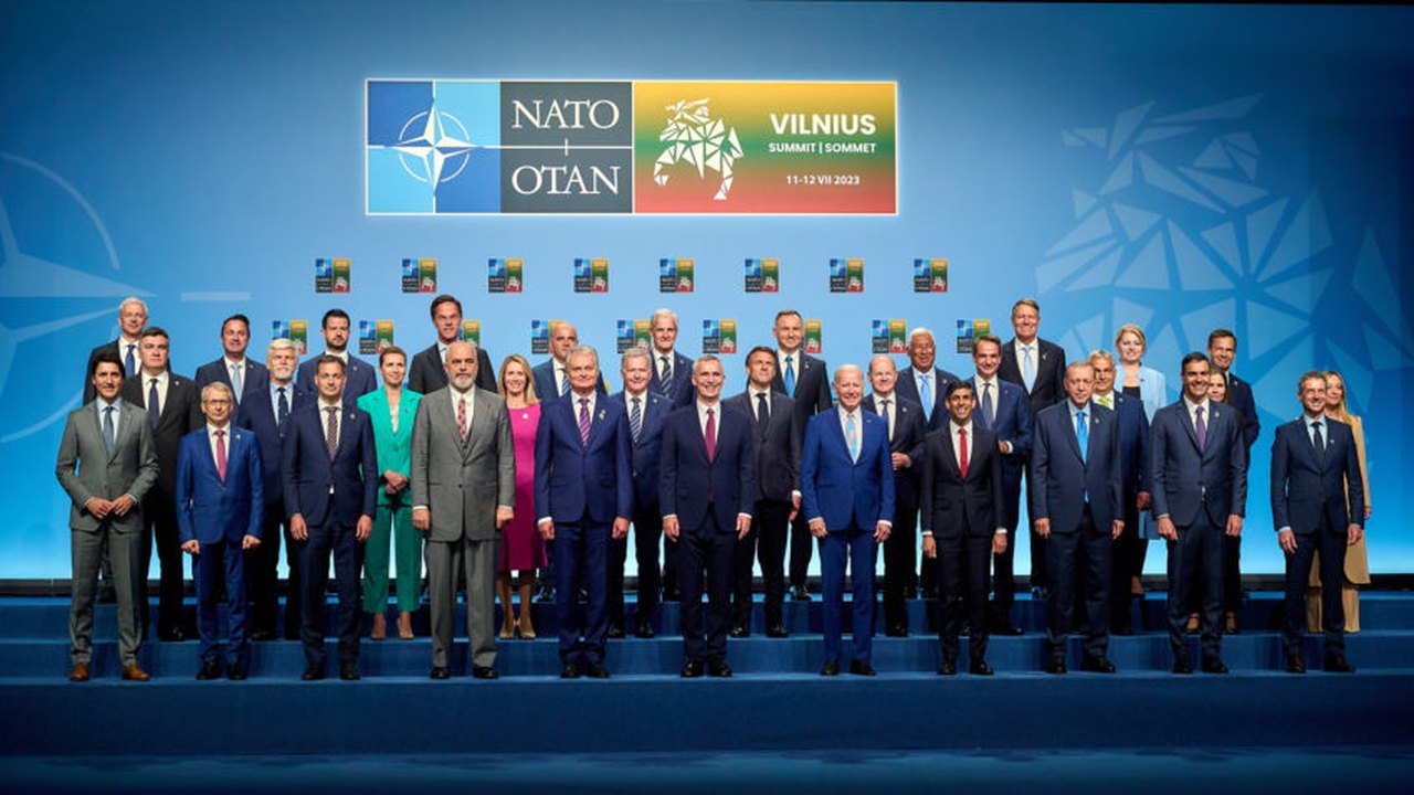 Rússia acompanha com 'atenção máxima' cúpula da Otan que deve tratar sobre apoio à Ucrânia